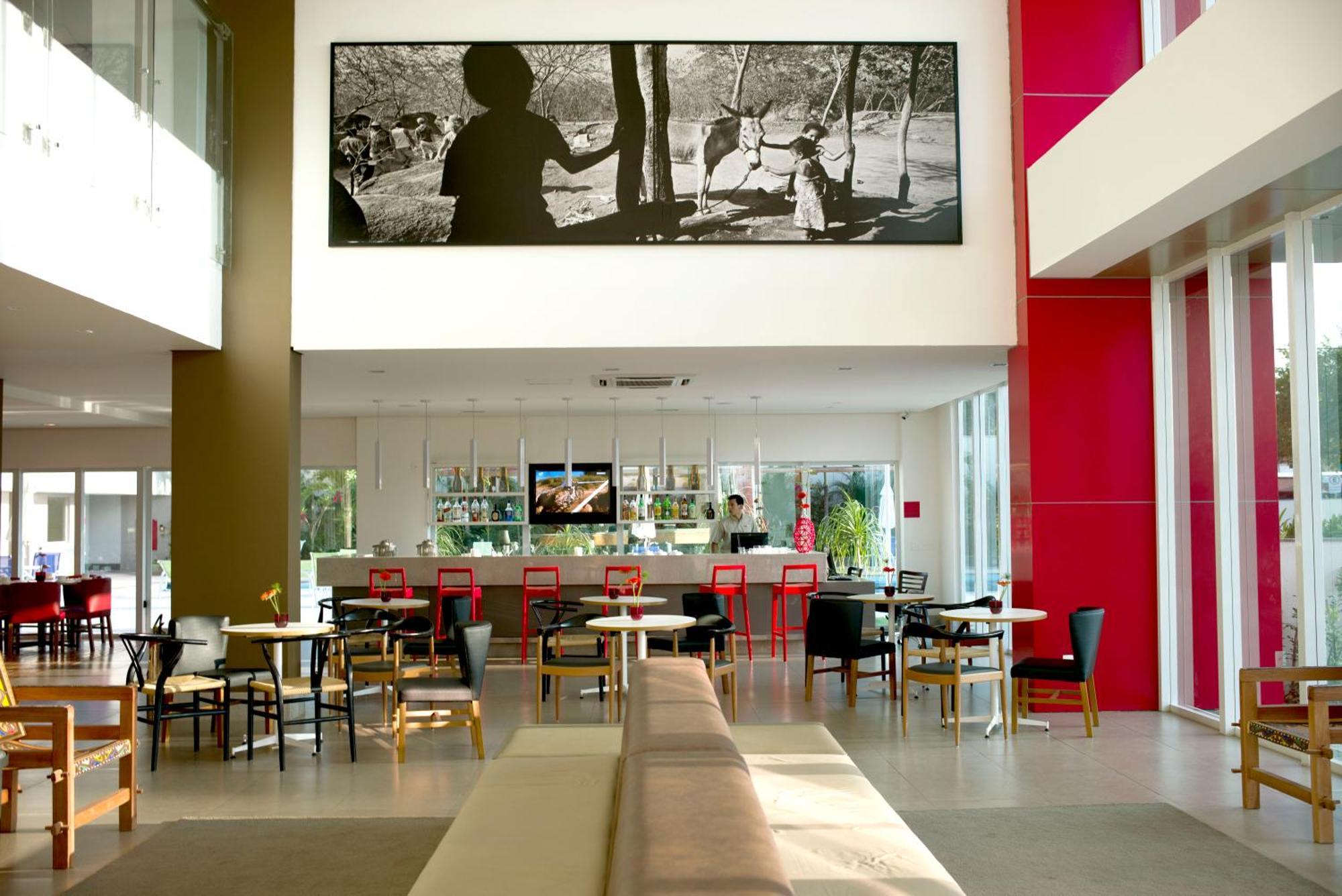 Iu-á Hotel Juazeiro do Norte Esterno foto