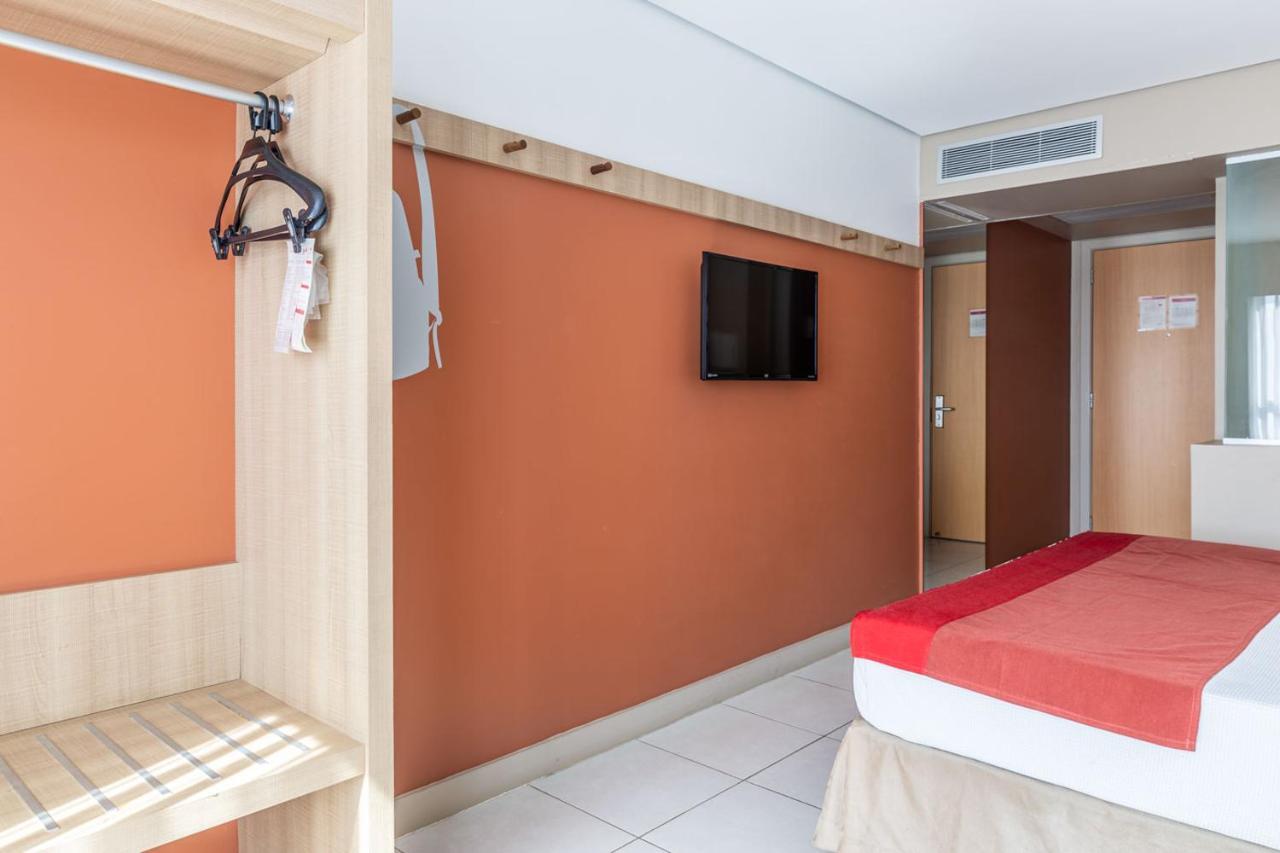 Iu-á Hotel Juazeiro do Norte Esterno foto